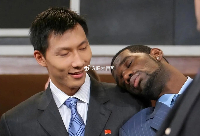 易建联真的混不下NBA吗？5年换4队后才发现，答案可能让人意外|布鲁克林篮网队|球员|联盟|篮网|环境_新浪体育_新浪新闻