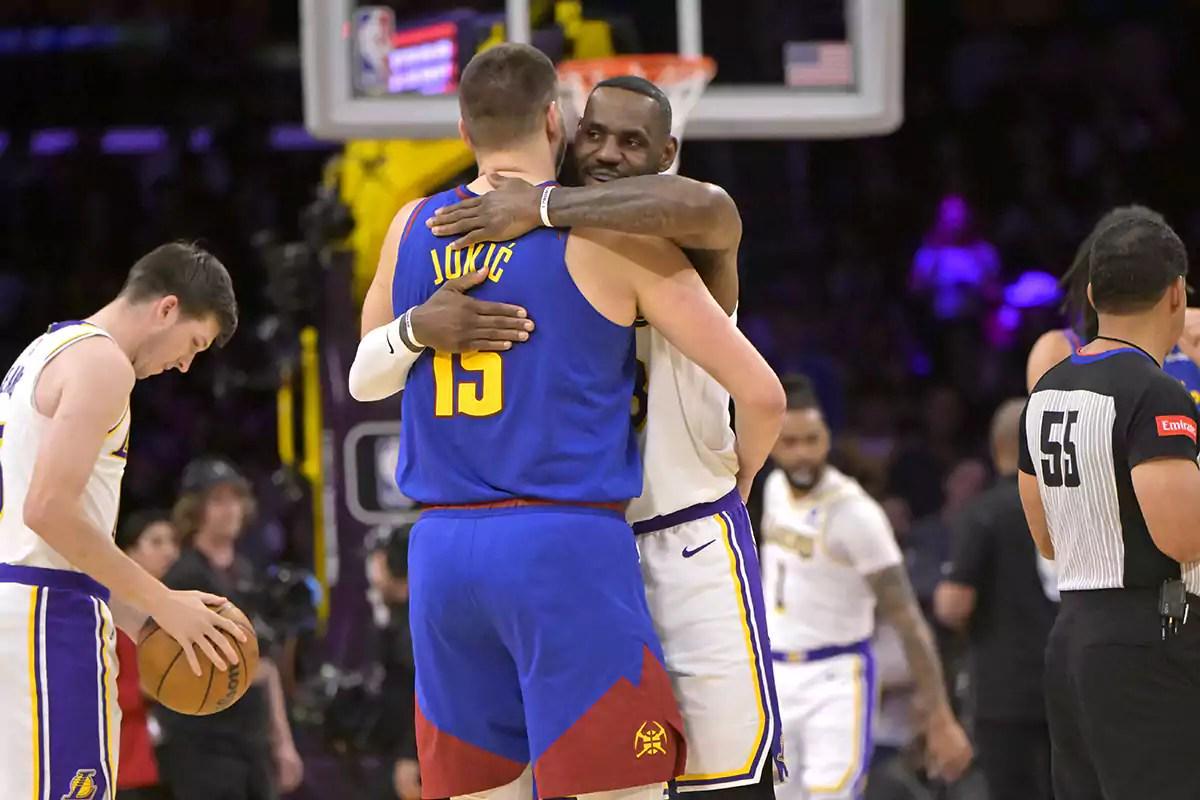 星空体育官网下载入口-NBA传闻：勒布朗·詹姆斯与约基奇联手或成掘金休赛期引援目标